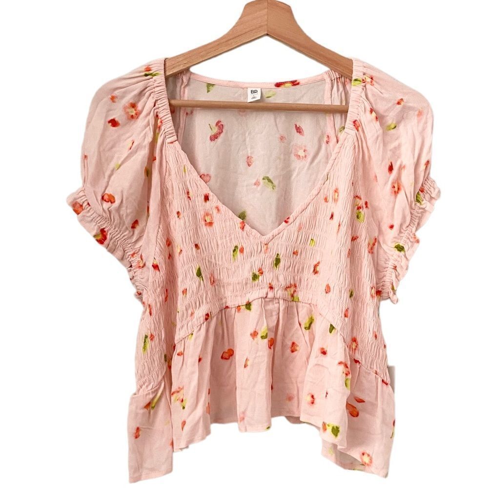 NEWΒ Bp.βPinkβFloralβCropβTopβinβSizeβLarge